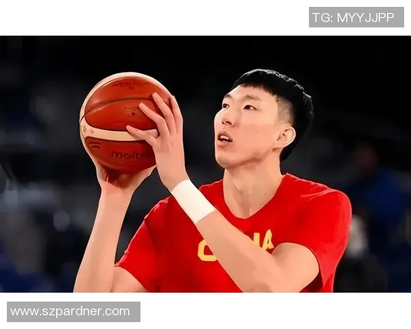 北京男篮已预注册！曾凡博回归CBA携手周琦赵睿雷蒙有望组建国手阵容