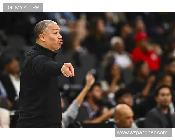 启航-翻船！美网友：这比分认真的？解雇卢 谁怕全是35岁老人的队