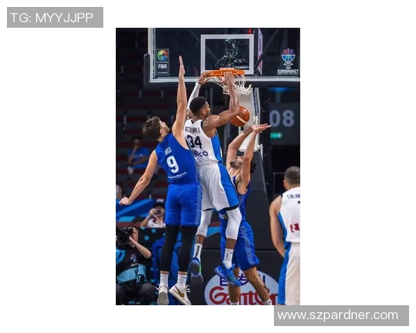 又轰31分20篮板！字母哥打疯了，越强越好卖！