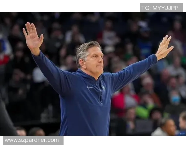 砍下22分!芬奇谈里德:他的表现很不错 投进的球都很流畅