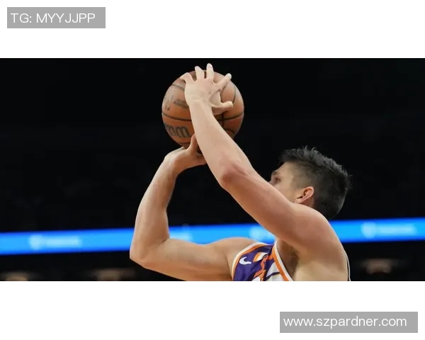 阿伦:与杰伦·格林并肩作战很棒 他提升球队活力让比赛变得轻松