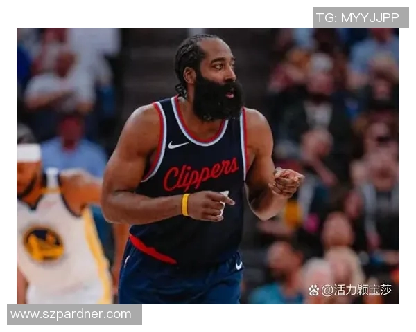 哈登谈近12场10胜：这是团队的共同努力 任何人都有可能站出来